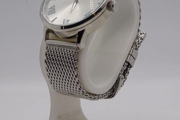 Découvrez le porte montre réalisé par l'équipe O&D Impression 3D.