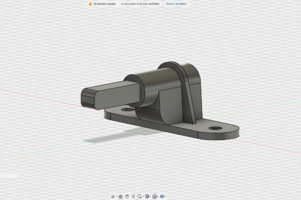 Reproduction d’une pièce cassée pour le radiateur d’une voiture.