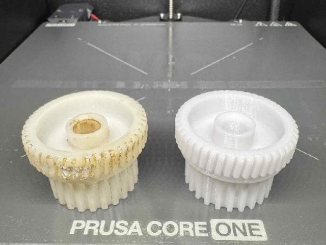 Reproduction d’une pièce cassée pour un hachoir.