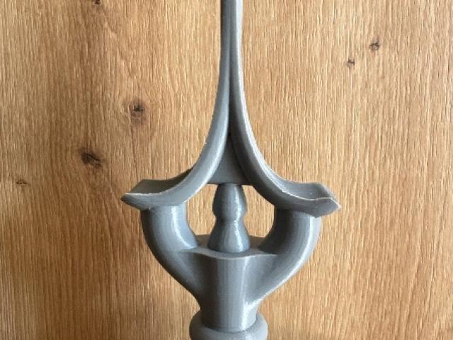 Reproduction sur mesure d’un pic de barrière cassé grâce à l’impression 3D. 