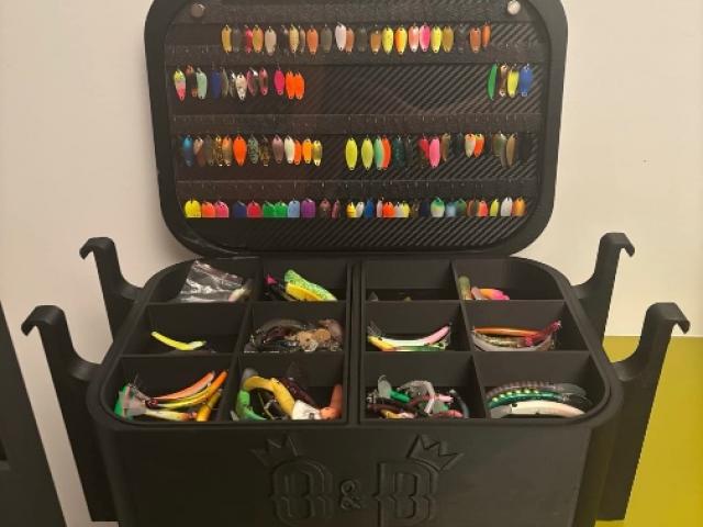 Un bac de pêche sur mesure grâce à l’impression 3D. 