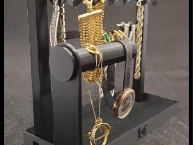 Découvrez notre porte bijoux unique réalisé via l'impression 3D.